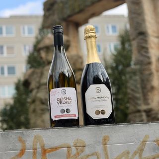 🍵🥃 Nealko na lihovárku! Je to tady. Dlouho jsme odolávali a bránili se tomuhle trendu. Ale pak jsme ochutnali věci od...