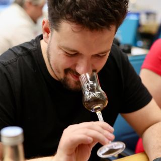 Pálenka Roku! Ohodnoceno už máme, teď je řada na vás! Ve čtvrtek v @radlickakulturnisportovna se potkáme v 17:00 na...